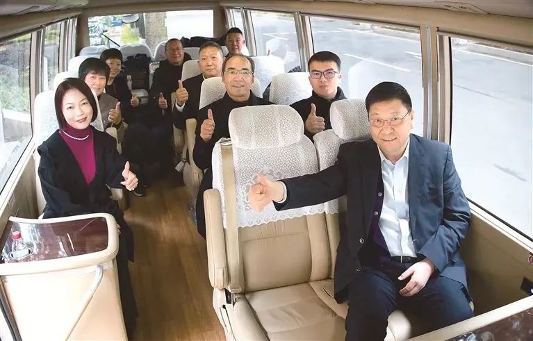 20240306-1-球速体育循环组织收看第十四届全国人民代表大会第二次会议开幕会.jpg